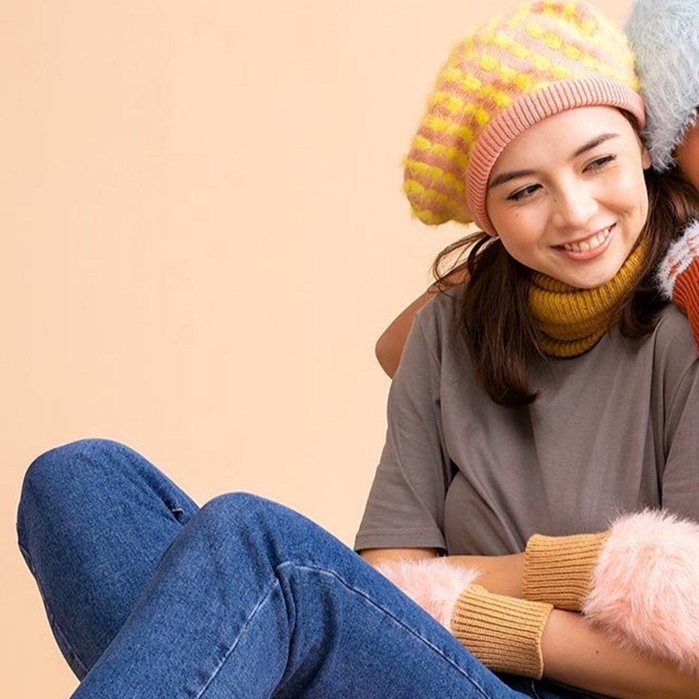 Verloop Faux Fur Bubble Dot Knit Beret Hat Lime & Coral Colors OS